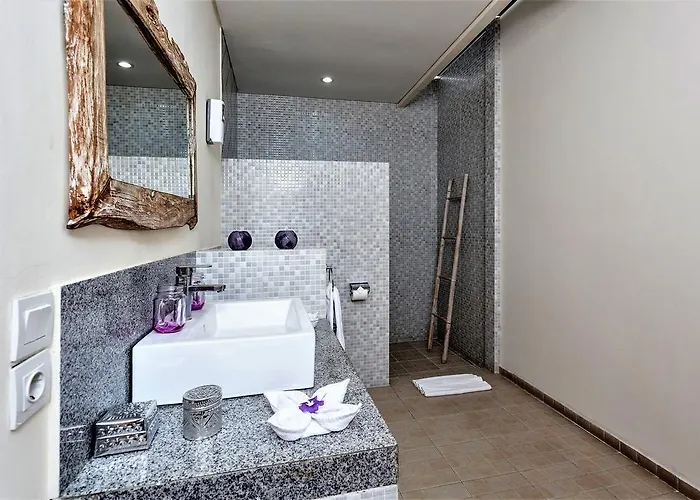 Rumah Indah Villa *